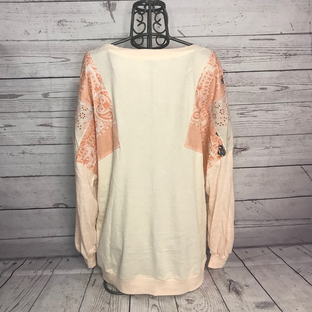1) NWT We the Free Paisley & Floral Embroidered Top Size Medium - Picture 9 of 12